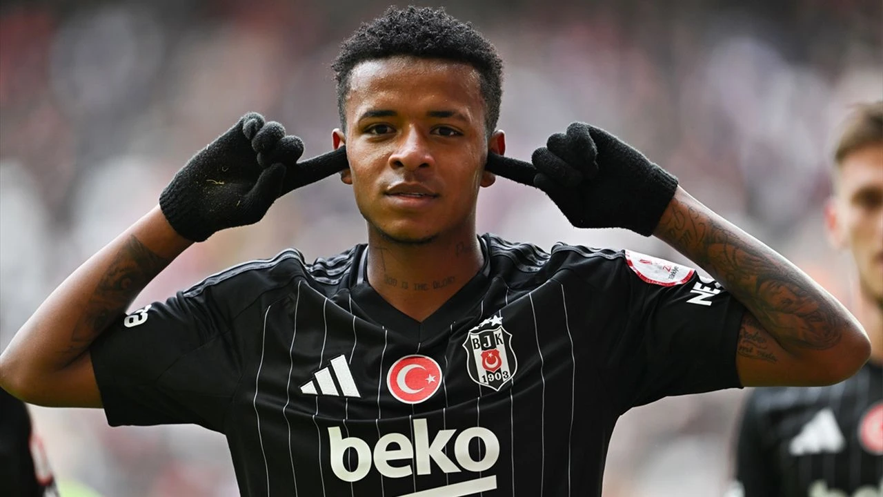 Brezilya basınından Kenny Arroyo için transfer iddiası