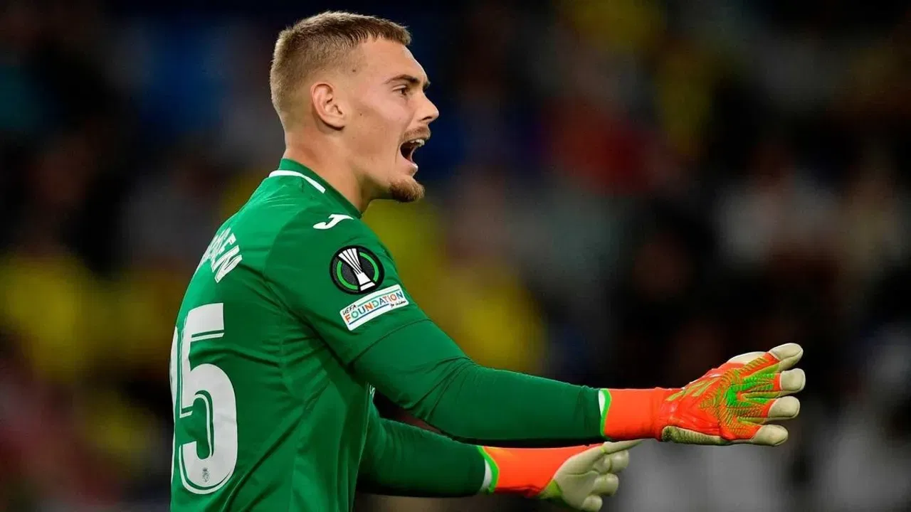 Beşiktaş’ta Jorgensen engeli, alternatifler devrede - Medya Siyah Beyaz