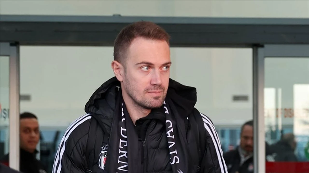 Beşiktaş Haberleri: Fenerbahçe, Mert Günok için bonservis ödeyecek mi?