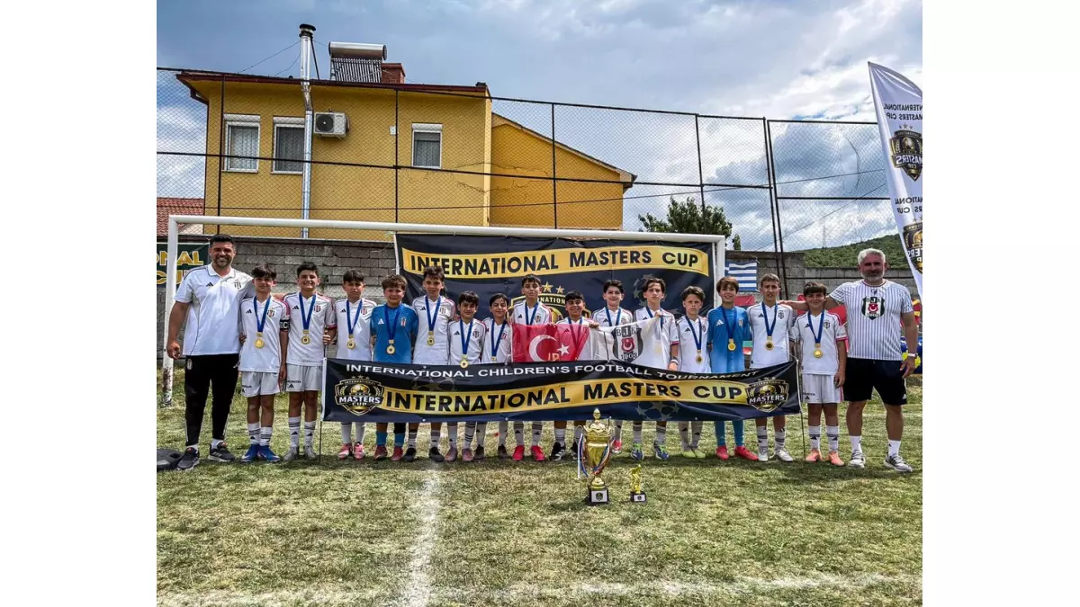 Beşiktaş U-12 Takımı Makedonya’da Namağlup Şampiyon