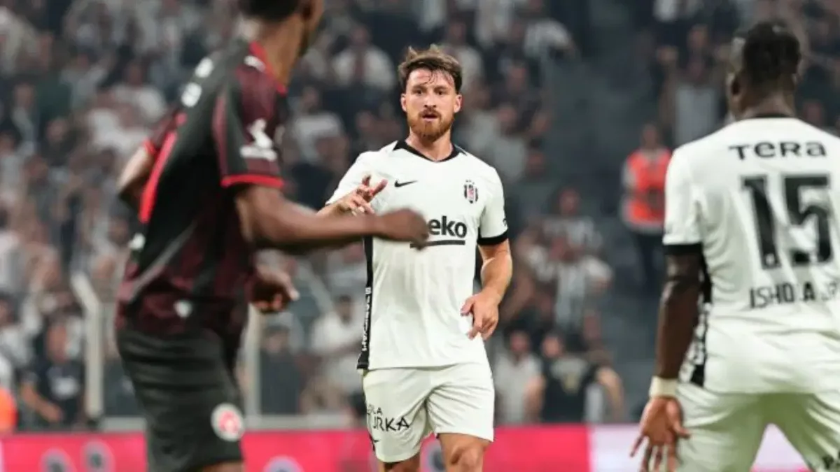 Salih Özcan'dan Fenerbahçe derbisi öncesi iddialı mesaj!