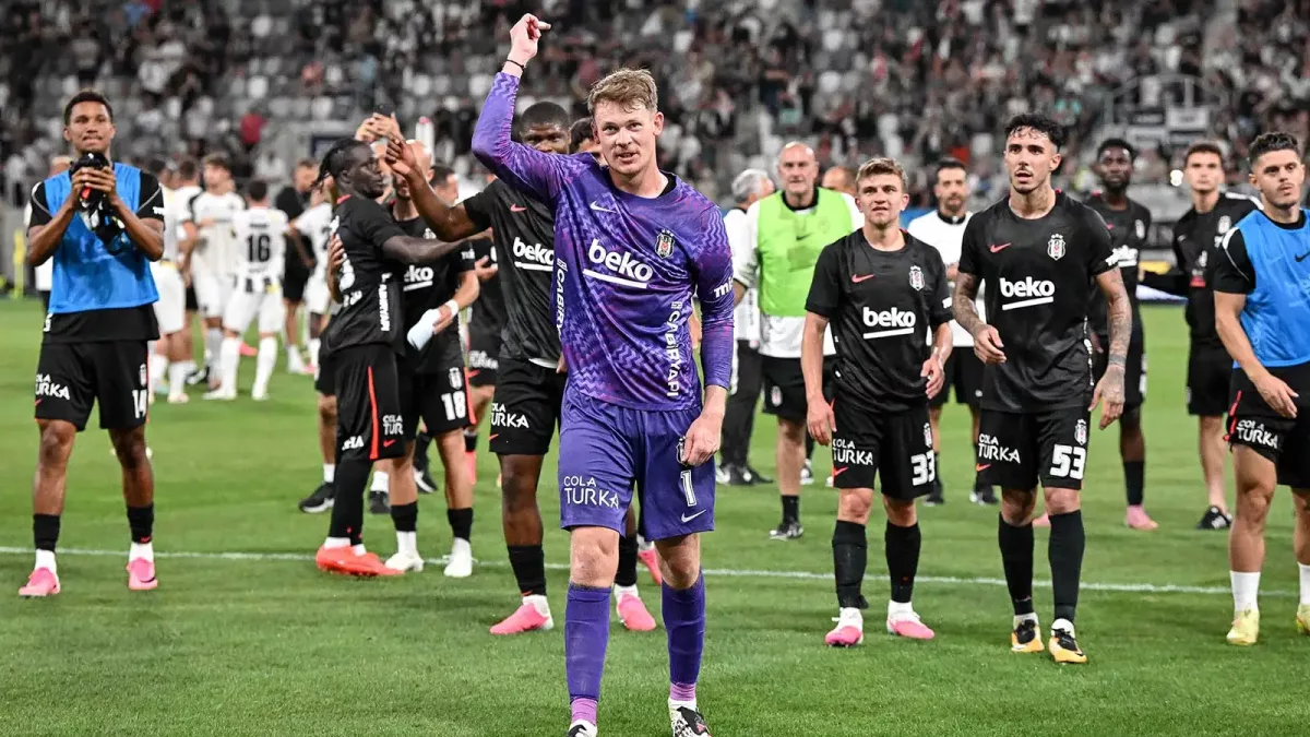 Alexander Nübel İstanbul'u keşfediyor: "İstanbulkart aldım, İETT otobüsüne bindim"