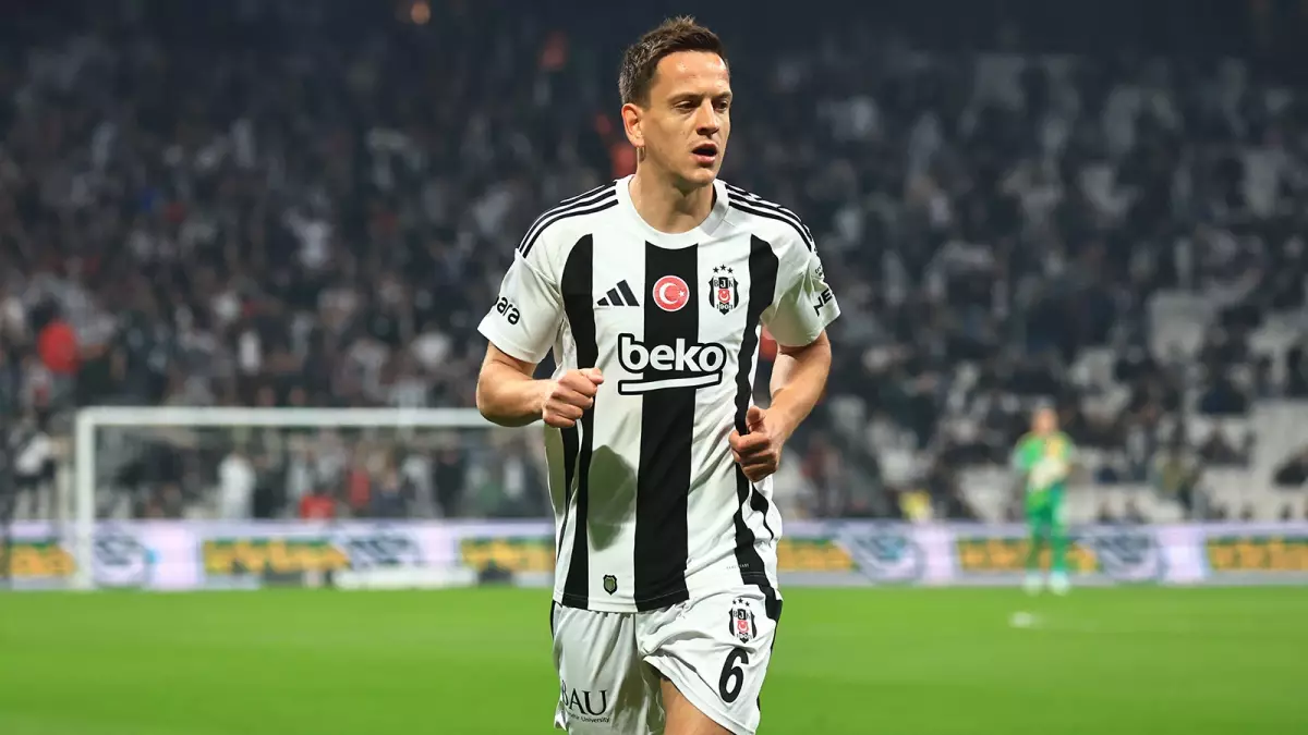 Amir Hadziahmetovic’ten gelecek açıklaması: “Sezon sonunu bekliyorum.”