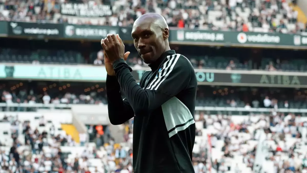 Atiba Hutchinson’dan derbi yorumu: Beşiktaş kazanır