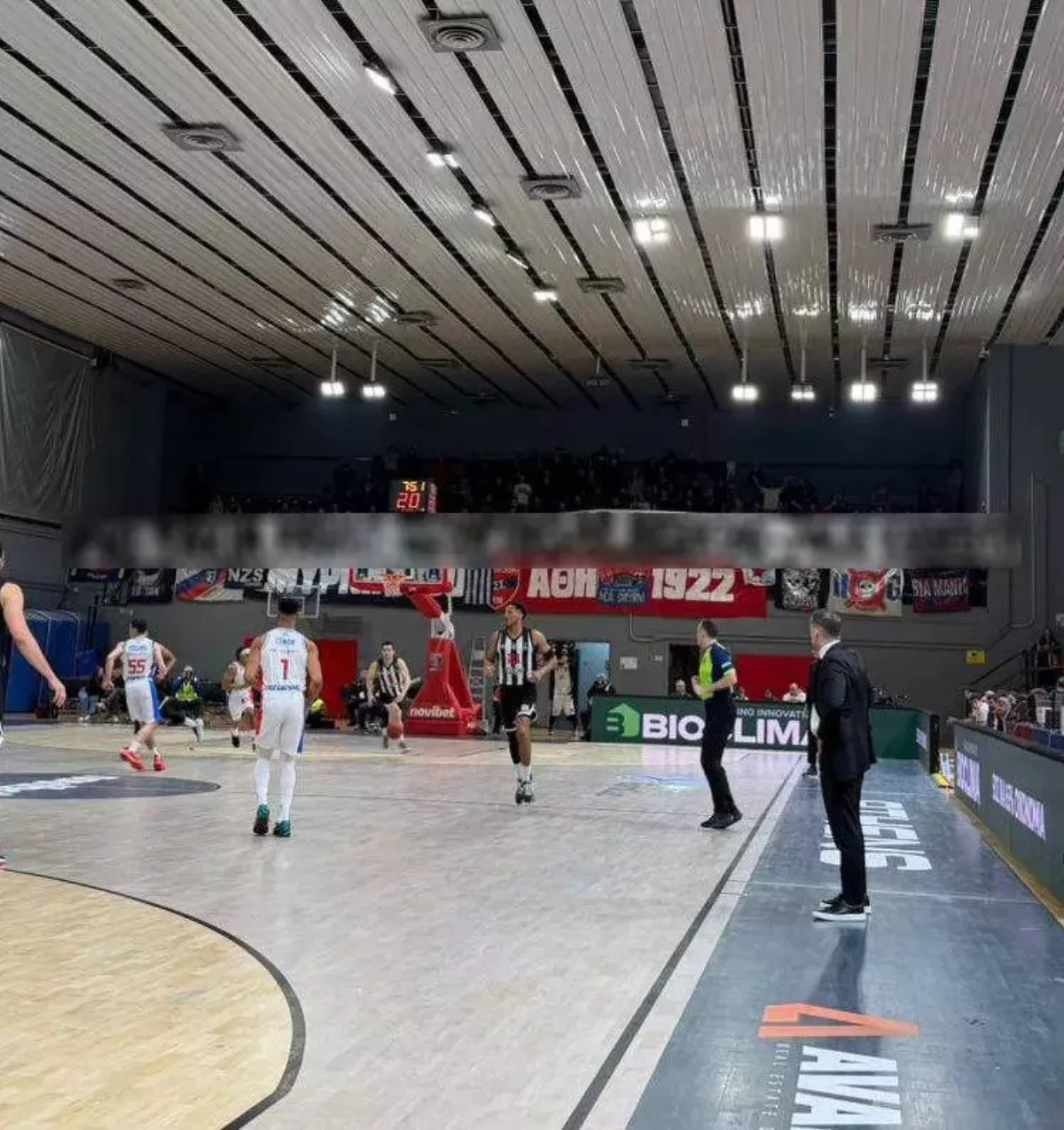 Basketbol maçındaki skandal pankarta Beşiktaş'tan yeni açıklama