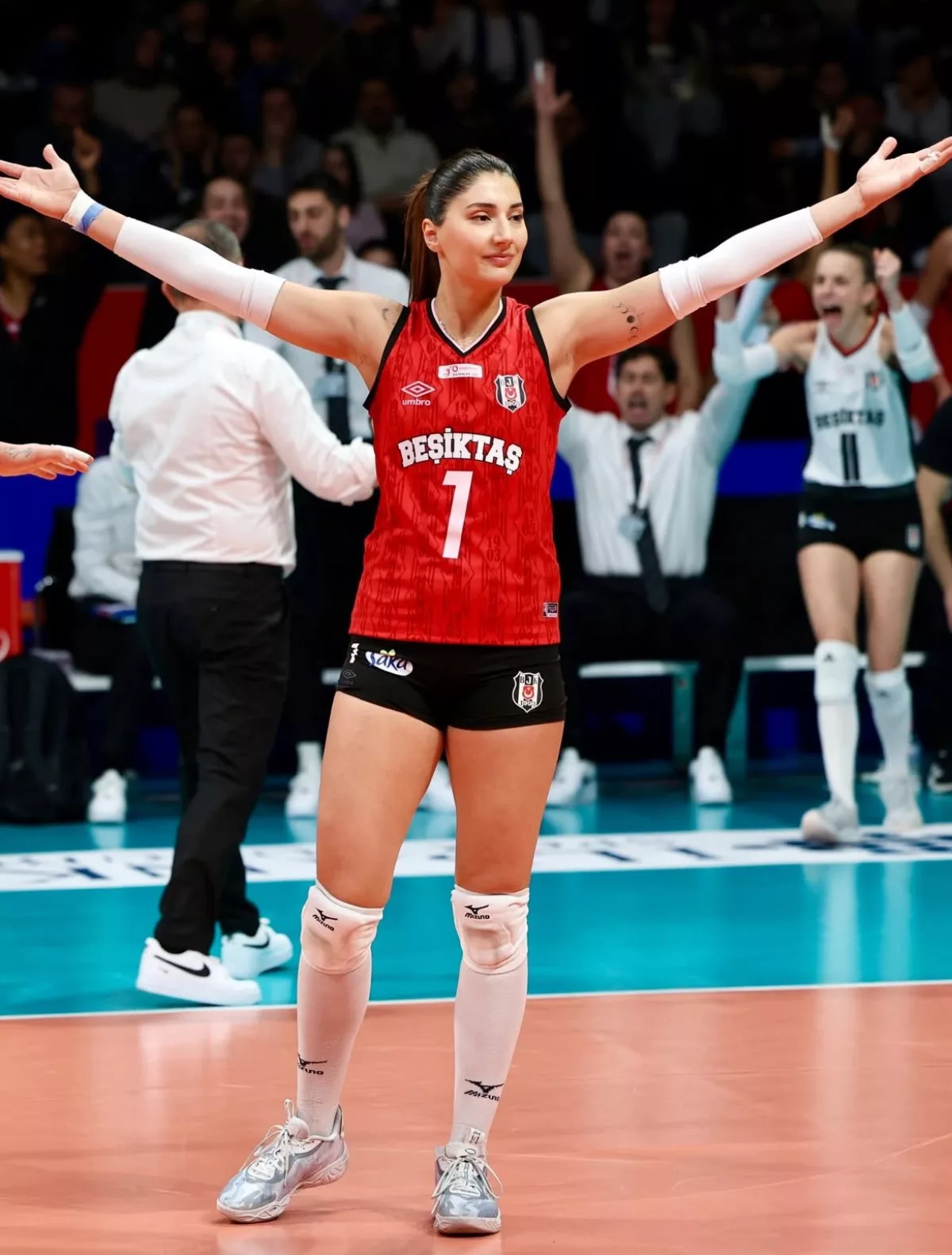 Buket Gülübay Beşiktaş haberleri