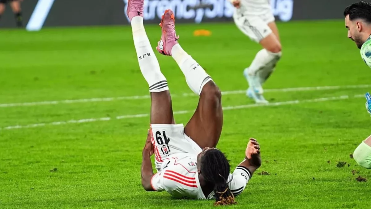 El Bilal Toure'nin sakatlığı planları değiştirdi