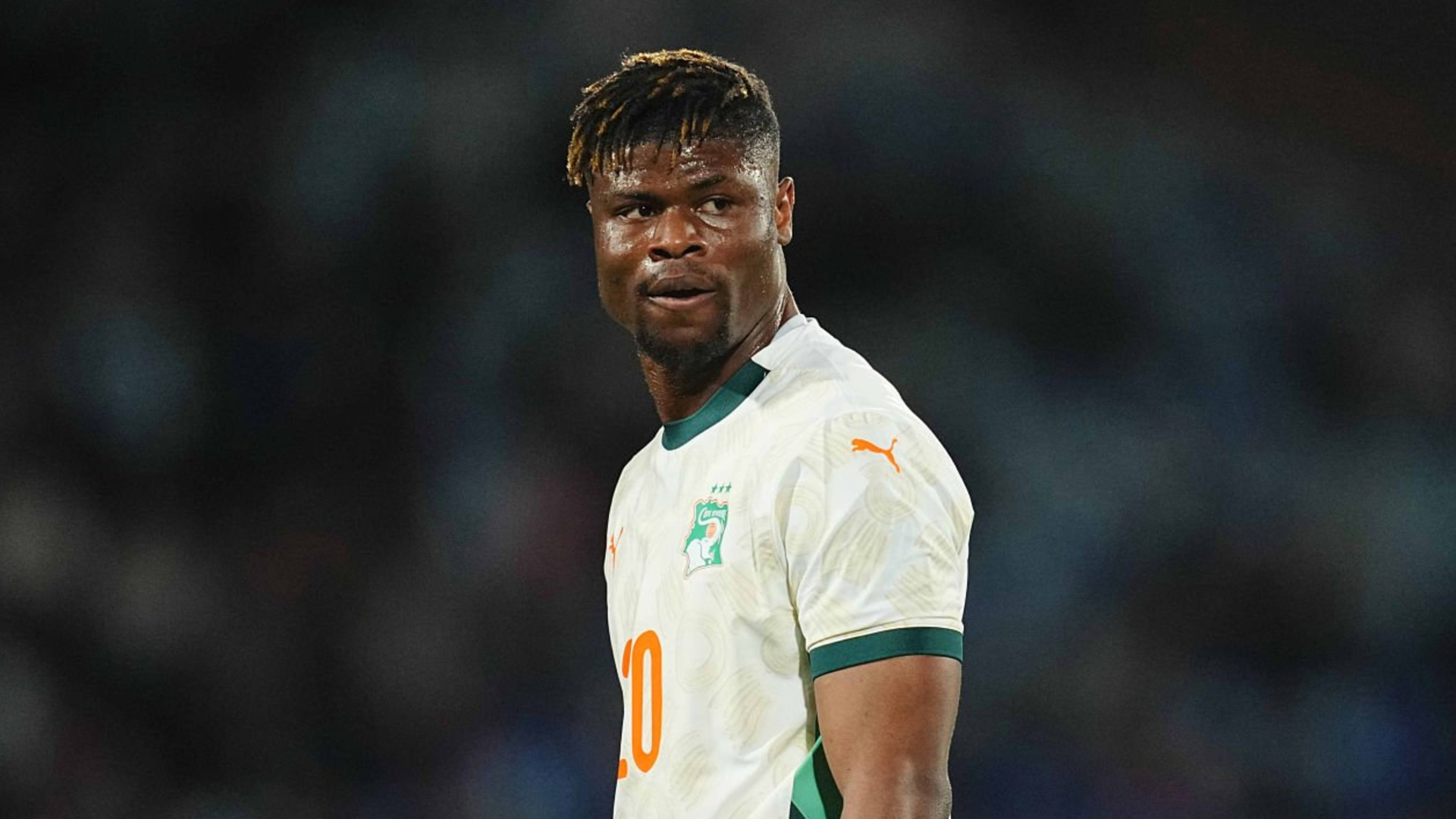 Beşiktaş, Agbadou için 'şart koşarak' fiyat artırdı