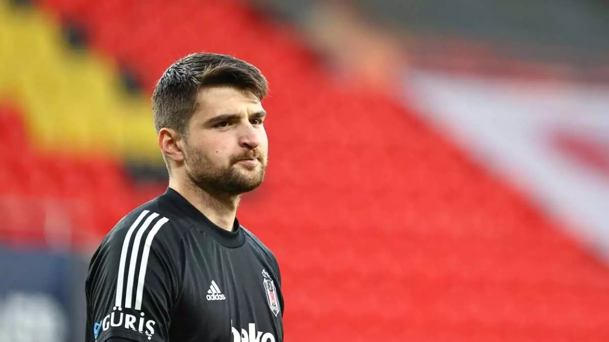 Beşiktaş taraftarı Ersin Destanoğlu'nu ıslıkladı