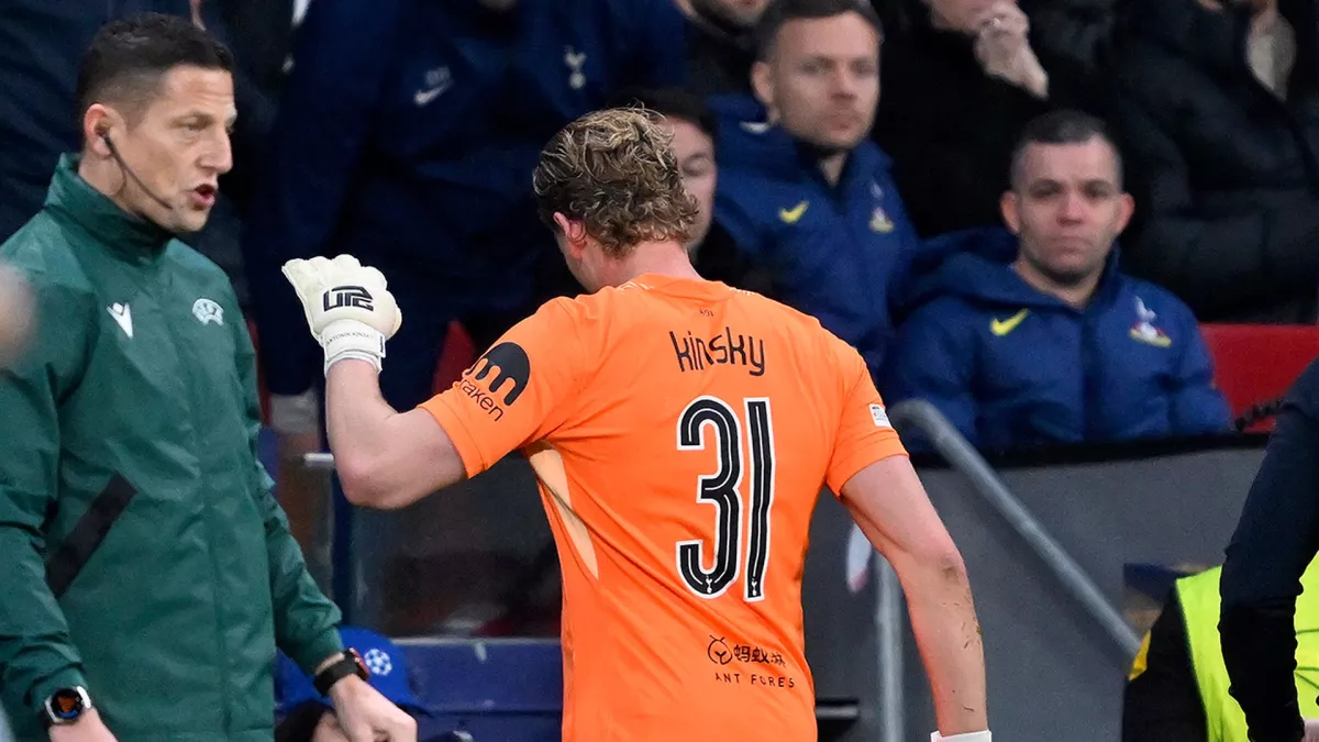 Beşiktaş Haberleri: Beşiktaş transfer etmek istemişti! Antonin Kinsky kabusu yaşadı