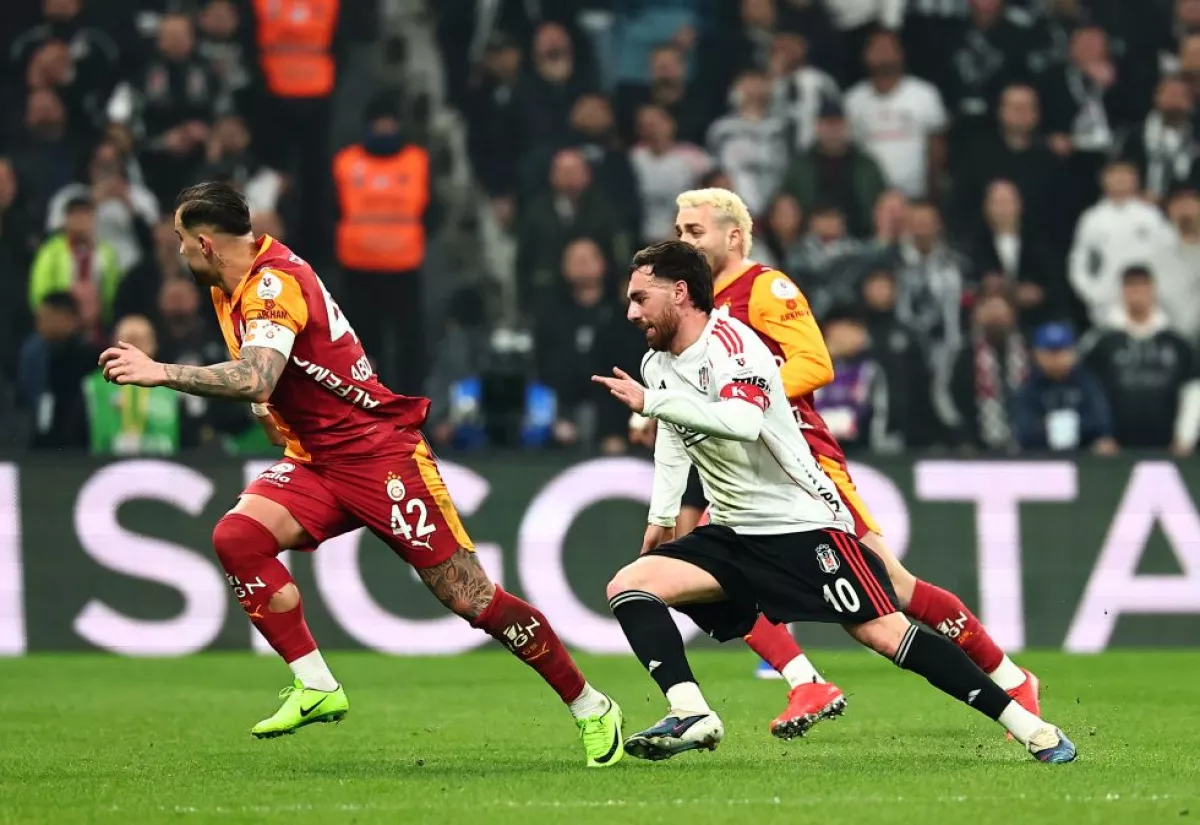 Beşiktaşlı futbolculardan derbi sonrası hakem tepkisi: Orkun Kökçü ve Ersin Destanoğlu konuştu