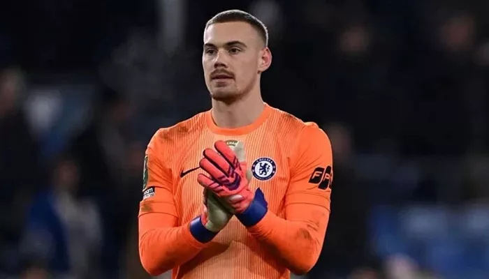 Beşiktaş Haberleri: Beşiktaş'ta Jörgensen harekatı: Annesinden "Transfer" sinyali!