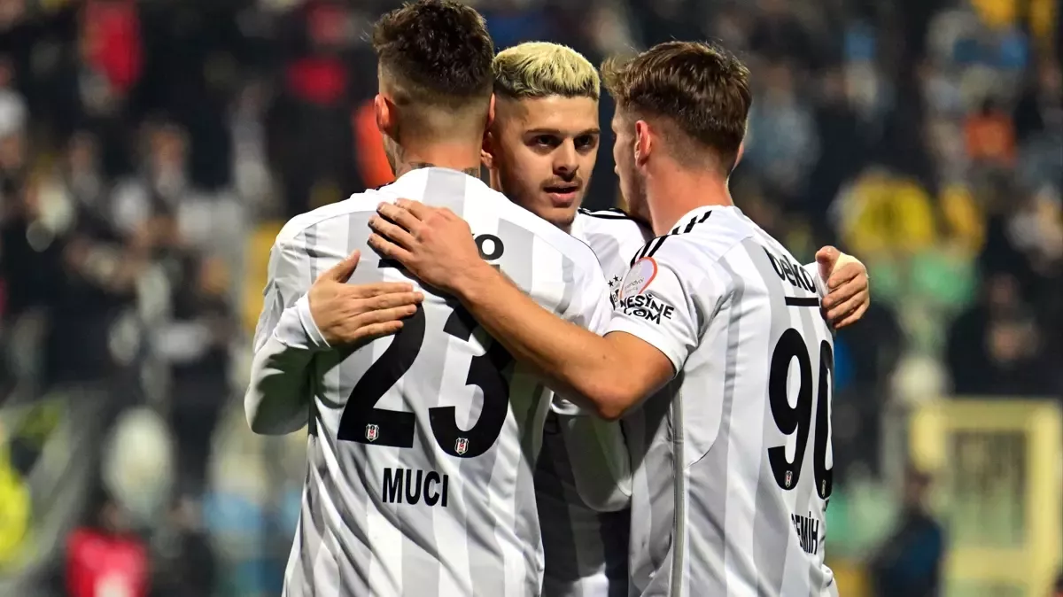 Beşiktaş’ta Muçi ve Semih kararı: Trabzonspor ve Cagliari temasa geçiyor