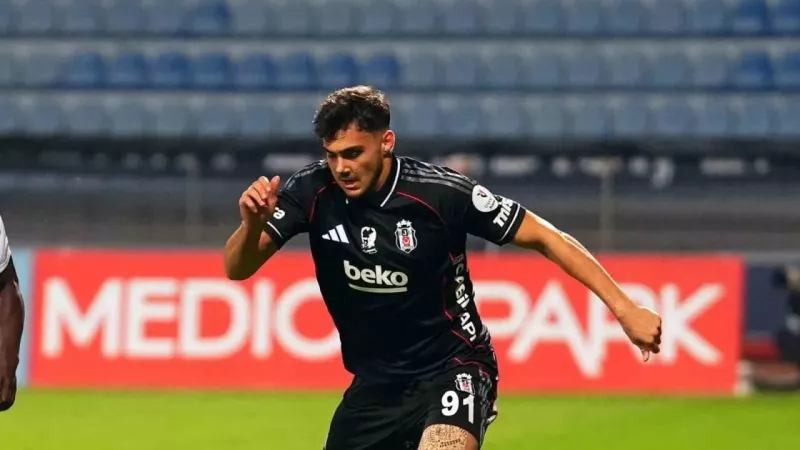 Beşiktaş'ta Mustafa Erhan Hekimoğlu'nu kiralamak istiyorlar