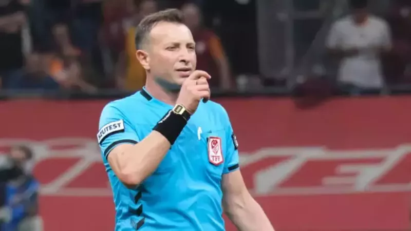 Mustafa Sarp, VAR'ı eleştirdi: Hakemin görmesi zor