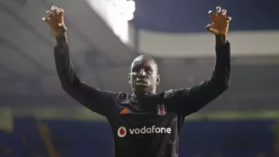 Demba Ba’ya Fransa’dan yeni görev! Eski Beşiktaşlı sportif direktör oluyor