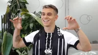 Leandro Trossard bugün taraftarın önünde imza atıyor