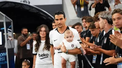 Necip Uysal hem futbola hem Beşiktaş'a veda etti