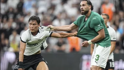 Erman Özgür: “Beşiktaş’ta topu hiç kimse gereksiz yere ayağında tutmuyor.”