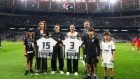 Beşiktaş'ta Didem Karagenç ve Başak Gündoğdu'ya özel tören