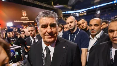 Serdal Adalı'dan dikkat çeken mesajlar: Daha büyük hayaller var