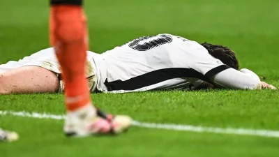 Orkun Kökçü, Trabzonspor maçı öncesi sakatlandı