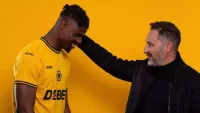 Agbadou, Premier Lig’de Van Dijk ve Gabriel’le yarışıyor