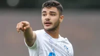 Ozan Kabak menajeri aracılığıyla Beşiktaş'a önerildi