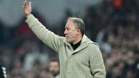 Sergen Yalçın’dan derbi sonrası hakem tepkisi “Sane ve Osimhen atılmalıydı, futbol çok siyasi oldu.”