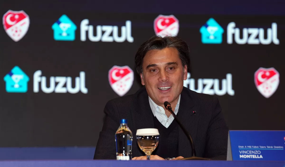 Vincenzo Montella: En büyük hayalimiz Dünya Kupası'na gidebilmek