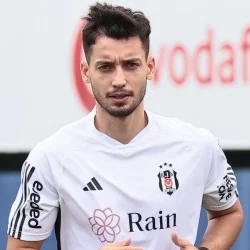 Tayyip Talha Sanuç