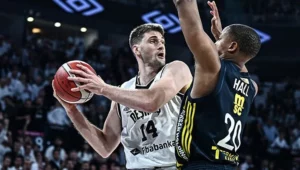 Beşiktaş Fibabanka, Fenerbahçe Beko’yu devirdi