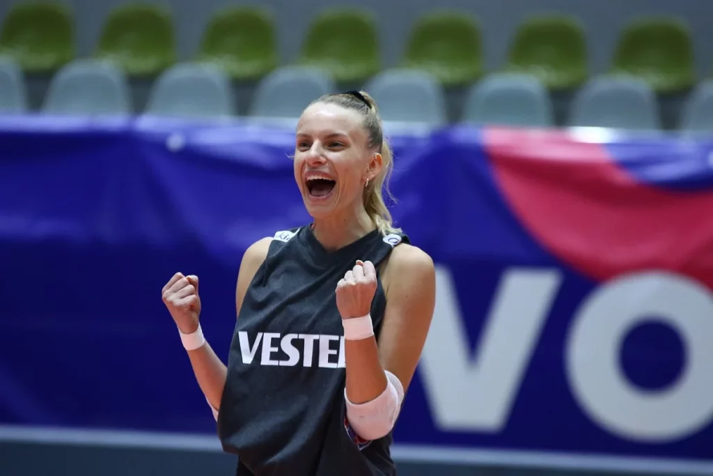 Buse Kayacan Sonsırma - Beşiktaş Kadın Voleybol Takımı Transfer Haberleri