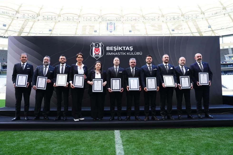 Devrim Alparslan ve ekibi - Beşiktaş Haberleri