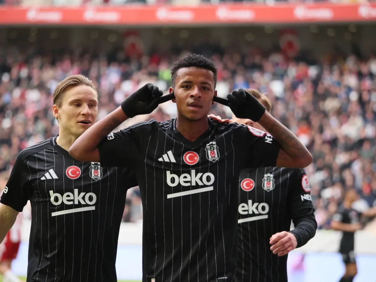 Beşiktaş – Adana Demirspor maçında beklenen isim 11’de