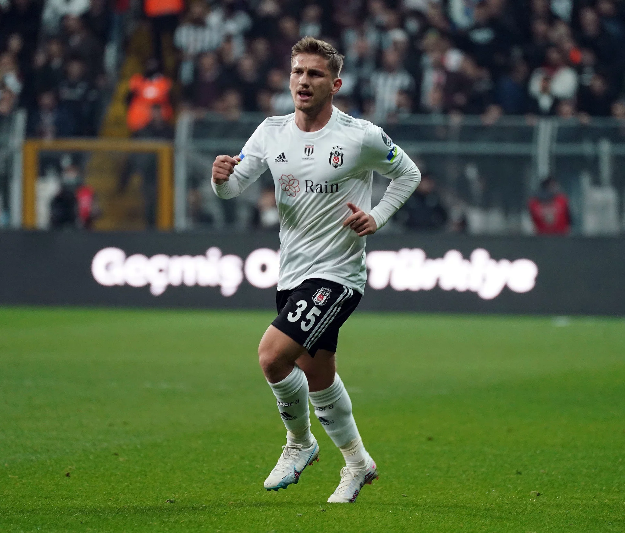 Semih Kılıçsoy’a bir kulüpten daha ilgi