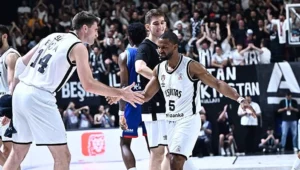 Beşiktaş Fibabanka, Anadolu Efes’i devirdi, finale yükseldi