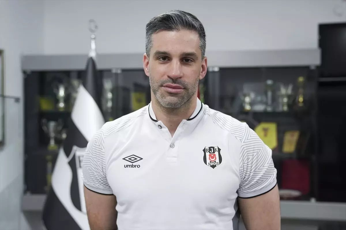 Dusan Alimpijevic’ten derbi galibiyeti sonrası mesaj var