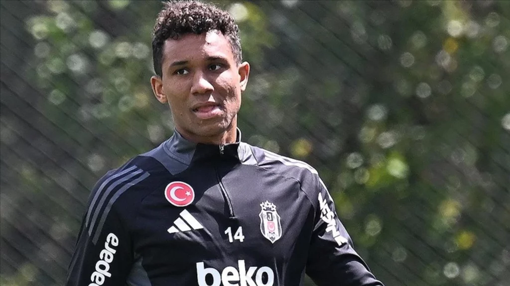 Beşiktaş’ın ilk transferi Felix Uduokhai oldu