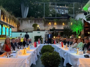 Adalı, Yamantürk, Çebi davette bir araya geldi