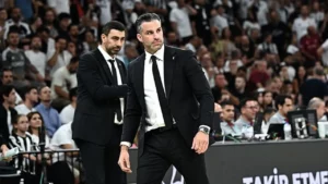 ”Oyuncularımla gurur duyuyorum.”