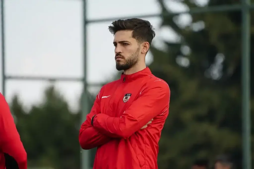 Beşiktaş, Arda Kızıldağ'ı transfer listesine aldı Beşiktaş, Arda Kızıldağ'ı transfer etmek istiyor - Beşiktaş Haberleri