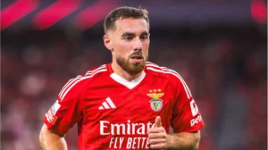 Beşiktaşlı taraftarlardan iş insanlarına Orkun Kökçü çağrısı