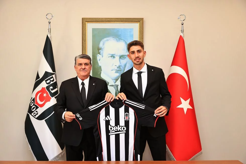 Demir Ege Tıknaz’ın Sözleşmesi Yenilendi
