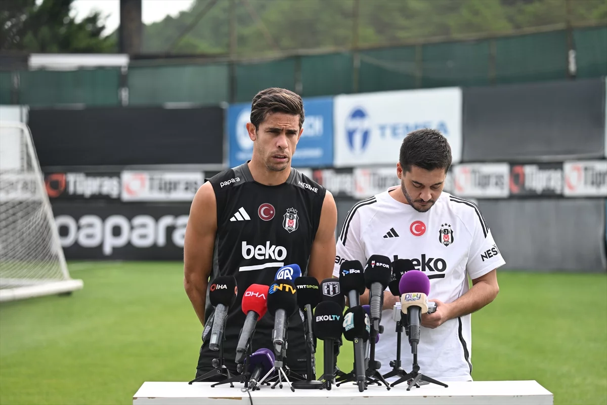 Gabriel Paulista ayrılık iddialarına son noktayı koydu