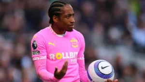 Kyle Walker-Peters, Fenerbahçe’yi reddetti!