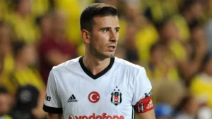 Oğuzhan Özyakup’tan Beşiktaş taraftarına mesaj