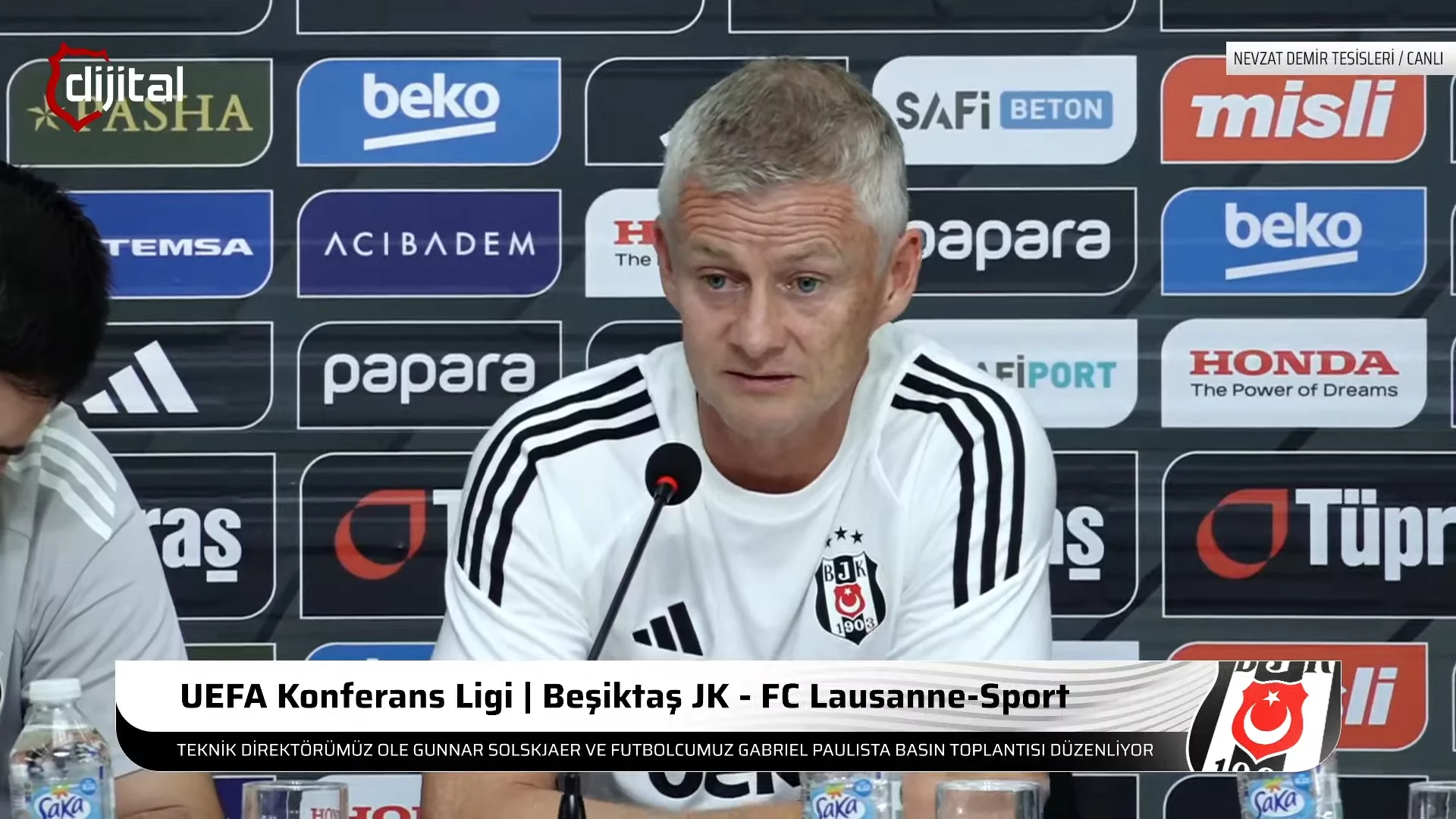 Solskjaer kanat eksiğine dikkat çekti Solskjaer kanat eksiğine dikkat çekti