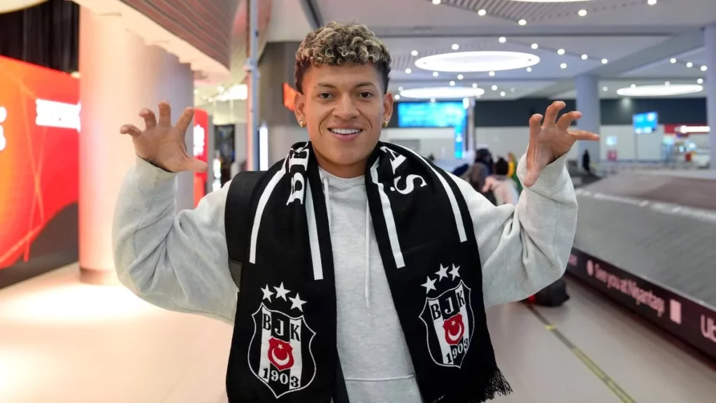 Elan Ricardo, Brezilya ekibine kiralandı