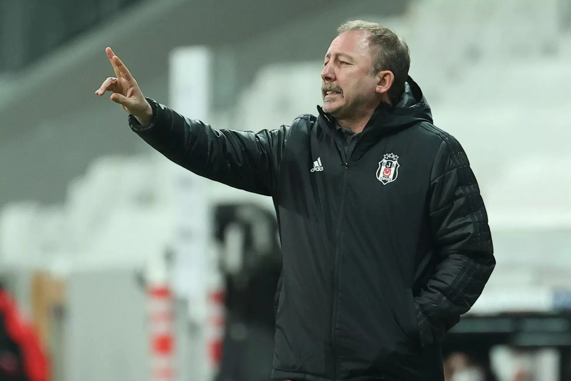 Beşiktaş, Sergen Yalçın'la her konuda anlaştı Beşiktaş, Sergen Yalçın’la her konuda anlaştı